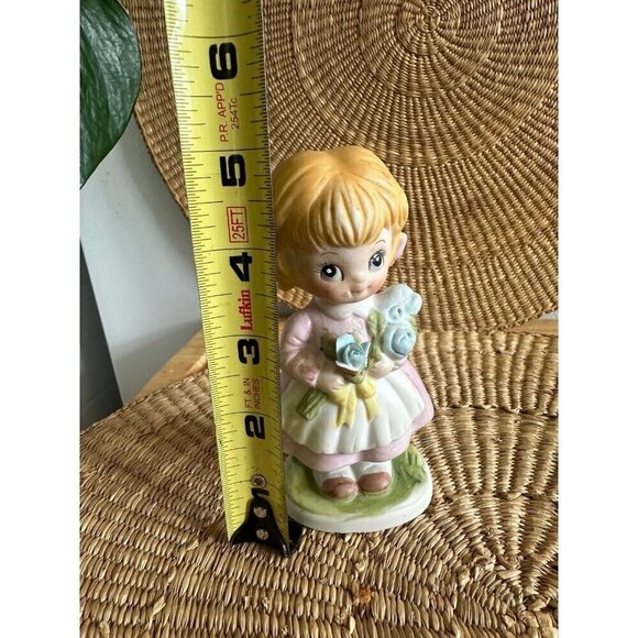 CMA Inc 1980 girl Figurine - Picture 2 of 7